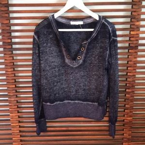 Wallflower top